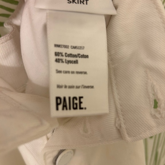 Paige Aideen white denim frayed hem skirt. Sz 29 (equivalent size 8) - Picture 2 of 3